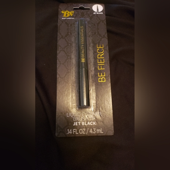 NEW Makeup Bundle. - Picture 6 of 10